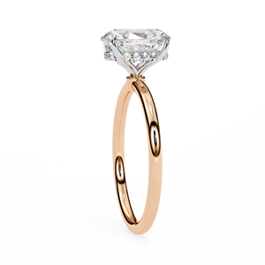 Anillo de compromiso solitario con diamante de corte ovalado en engaste clásico de puntas - Product Image 3