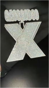 Colgante Hip Hop Personalizado de Letra Grande Baguette para Hombre, Plata de Ley 925, Chapado en Oro de 18K, con Letra K de Moissanita Certificada GRA (26 Letras Disponibles) - Product Image 3