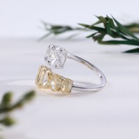 Anillo de Lujo para Mujer con Diamantes Blancos Cultivados en Laboratorio, en Oro Blanco, Diseño Abierto de Dos Filas, Corte Oval Graduado, Color Amarillo Canario