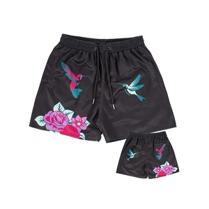 High Quality Men's 100% Polyester Mesh Shorts Zipper Pocket Bottom Tapped Quick Dry Custom Printed Logo Unisex Basketball Shorts - Product Image 3