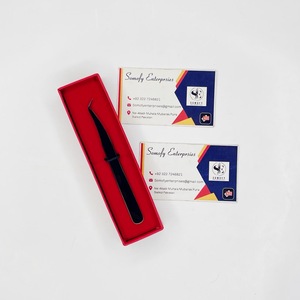 Pince à épiler professionnelle Sami courbée noire pour extensions de cils, en acier inoxydable, 10 mm, pointes lisses, Nano Grip, logo personnalisé - Product Image 3