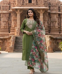 Ensemble Kurti en coton slub fantaisie avec broderie découpée et collée, avec dupatta, tenue de fête, vêtement ethnique, vert - Product Image 1