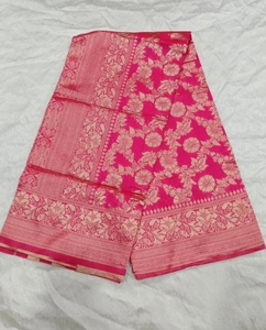 Sari Tradicional Banarasi de Seda Artística KV (Rosa) Reversible de Secado Rápido y Sin Arrugas para Fiestas de Otoño para Mujer - Product Image 2