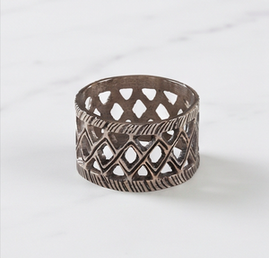 Vintage Metal Hollow <b>Napkin</b> Rings Antique Silver Lattice Design For <b>Wedding</b> And Table Decoration Use - Product Image 1
