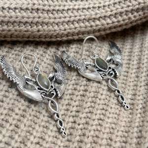 Pendientes Colgantes de Serpiente con Labradorita Ala de Águila, Bañados en Plata, Estilo Neo-Gótico, Regalo Animal para Mujer, Venta al por Mayor - Product Image 4