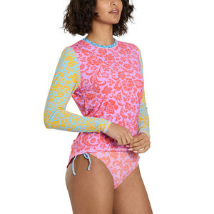 Camiseta Deportiva para Mujer con Diseño Personalizado por Sublimación, de Alta Calidad, para Entrenamiento, Gimnasio y Fitness, Ajuste Delgado - Product Image 6