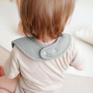 Ensemble de bavoirs pour bébé en mousseline 95% bambou 5% élasthanne - Extensibilité confortable, protection anti-régurgitation - Product Image 5