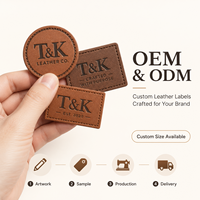 Étiquette en cuir PU personnalisée avec logo en relief pour jeans, sacs en denim, chapeaux, vestes, vêtements, étiquettes de vêtements OEM, étiquette en cuir