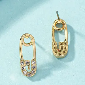 Boucles d'oreilles clous tendance en argent sterling 925, design épingle de sûreté, avec zircon incrusté, style trombone, pour anniversaire, fête, fiançailles, unisexe - Product Image 5