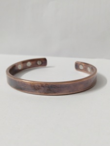 Bracelet manchette en métal cuivré de luxe brodé à la main, créations antiques AC00133, taille personnalisable, design exquis, cadeau - Product Image 1