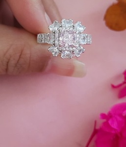 แหวนนิ้วทองเหลืองชุบเงิน ดีไซน์ทันสมัย ประดับเพชรซิคอนระยิบระยับ สำหรับผู้หญิงและเด็กผู้หญิง - ของขวัญสำหรับงานแต่งงาน วันครบรอบ งานหมั้น และงานปาร์ตี้ - Product Image 4