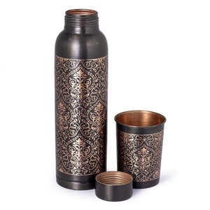 Juego de Botellas de Agua de Cobre Negro Personalizadas con Diseño de Mandala Bohemio, Termo Portátil de Viaje con Dos Tazas a Juego - Product Image 5