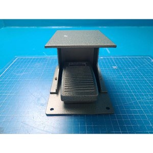 Interrupteur de contrôle industriel OSAKA JIDODENKI OPL-W-S3 41-20655, utilisé comme pièce détachée d'équipement semi-conducteur d'époque - Product Image 1