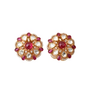 Impresionantes pendientes con tachuelas de piedras moissanitas rojas y blancas con diseño floral de dos colores con brillo radiante para ropa de mujer - Product Image 1