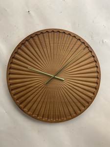 Round Wooden Battery Powered Rustic Quartz <b>Wall</b> <b>Clock</b> Natural Grain Needle Display Decorative Timepiece for Living Room <b>Kitchen</b> - Product Image 4