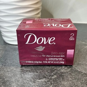Wholesale for Original Skincare <b>Soap</b> <b>Bar</b> with Brighten & Moisturizing Features Organic Material Handmade From <b>UK</b> - Product Image 2