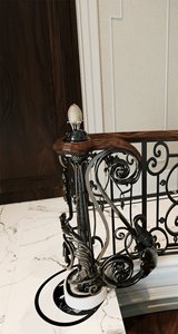 Barandillas de Escalera Modernas de Hierro Fundido KHP con Detalles Dorados Ornamentales, Resistentes al Óxido, Montadas en el Suelo para Uso en Escaleras Interiores, Garantía de 3 Años - Product Image 6