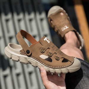 Sandalias Casuales de Hombre de Doble Uso, Verano 2026, Cosidas a Mano, Parte Superior Transpirable, Zuecos Deportivos de Playa, Antideslizantes para Uso Diario al Aire Libre - Product Image 1