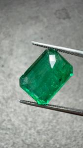 Émeraude naturelle de 7,92 carats, provenant de la mine de Zambie, taille octogonale facettée, vert intense, pour bague, pendentif, bijoux personnalisés, effet de couleur changeante - Product Image 3