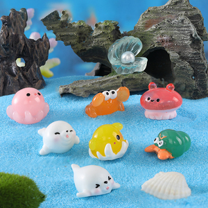 Miniatures d'animaux marins en résine mignons : Calamar, Orca, Méduse, Crabe ermite – Figurines pour micro-paysages et accessoires d'aquarium - Product Image 5