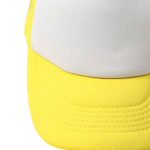 Casquettes de camionneur unisexes tendance avec visière incurvée et panneaux en maille pour un style décontracté et les activités de plein air - Product Image 6