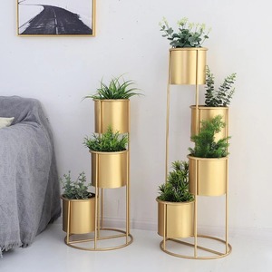 Juego de 3 Soportes Metálicos Dorados para Plantas, Macetas Altas Decorativas de Interior para Plantas de Interior - Product Image 6
