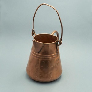Carafe à eau vintage en cuivre, style étroit, finition lisse, pichet en métal durable pour boissons - Product Image 2