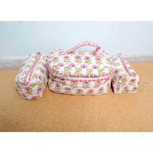 New Stylish 3-Piece with Tassel chain decoration Quilted Fabric Zipper closure Vanity Set Durable Portable Travel Organizer - Product Image 1