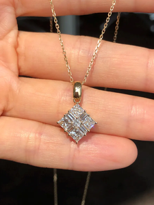 Collier élégant avec pendentif en grappe de diamants en or 14 carats, collier en diamant taille princesse carrée pour femme, bijoux minimalistes délicats - Product Image 4