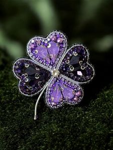 Broche de Lujo Hecho a Mano con Bordado y Cuentas para Mujer, Accesorio de Moda con Diseño Floral - Product Image 4