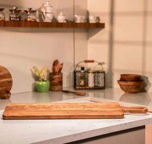 Planche à découper en bambou personnalisée avec gravure de logo, durable et écologique, compatible lave-vaisselle, pour cadeaux d'entreprise et vente au détail - Product Image 1
