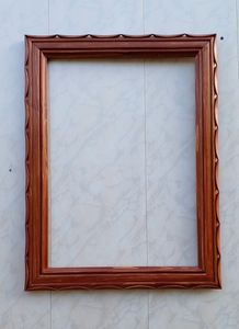 กรอบรูปไม้ดีไซน์ใหม่สำหรับตกแต่งบ้านและสำนักงาน กรอบรูปตั้งโต๊ะทำมือจากเรซิ่น - Product Image 5