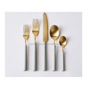 Juego de cubiertos de metal ecológico, alternativa reutilizable y sostenible a los cubiertos de plástico para consumidores conscientes del medio ambiente - Product Image 4