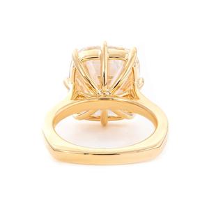 Bague en or 14 carats avec diamant solitaire de laboratoire taille coussin, 9 carats, style ancien, sertie à 8 griffes, pièce de collection vintage rare - Product Image 4