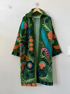 Chaqueta larga vintage de terciopelo verde Suzani bordada con diseño floral, manga larga, ropa de abrigo de invierno para mujer - Product Image 5