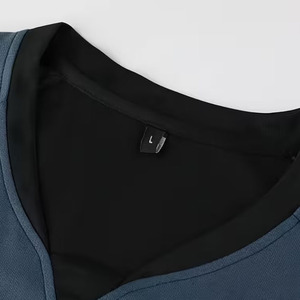 Camiseta Deportiva de Manga Corta con Cuello en V para Hombre Ekin Impex, Corte Regular, Secado Rápido, Tejido de Poliéster con Logotipo Estampado, Camiseta de Alta Calidad - Product Image 6