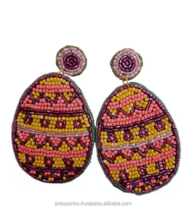 Pendientes de Aro Hechos a Mano con Cuentas de Conejito de Pascua, Lindos y Coloridos, Joyería Unisex con Cristales de Imitación, Tamaño Personalizado para Fiestas - Product Image 4