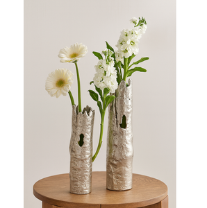 Jarrón de Flores Hecho a Mano con Acabado Rústico de Aluminio, Centro de Mesa Navideño, Maceta - Product Image 1