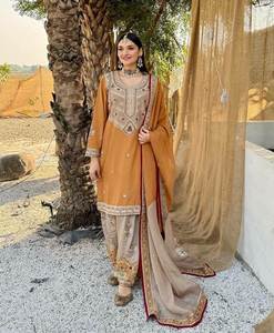 El mejor hilo de color de contraste y trabajo de bordado Lahor Ropa festiva Estilo Punjabi Georgette Salwar Traje con Dupatta Set - Product Image 3