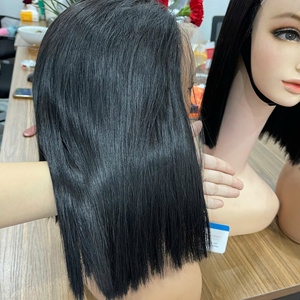 Perruque la plus vendue en cheveux humains, avec closure en dentelle au milieu, lisse comme des baguettes, cheveux naturels pour femmes, style doux, cheveux bruts, couleur du fournisseur - Product Image 3