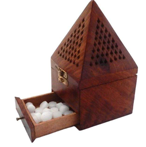 Vente en gros de brûleurs à bakhoor en bois faits à la main, avec taille personnalisée disponible en grande quantité, en provenance d'Inde. - Product Image 5