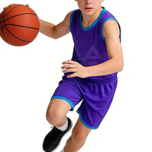 Ensemble de vêtements de sport pour enfants, tissu respirant de qualité supérieure, design personnalisé, coupe confortable, pour l'entraînement et les matchs - Product Image 5