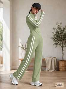 Ensemble de survêtement rayé vert olive pour femme, manches longues, demi-zip, coupe sportive, pantalon de jogging avec poches latérales - Product Image 3