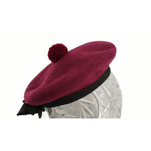 หมวกบัลมอราลทำมือ 100% จากขนสัตว์ หมวกชาวสก็อตแบบดั้งเดิมพร้อมพู่ห้อยปอมปอม รุ่นปี 2026 - Product Image 4