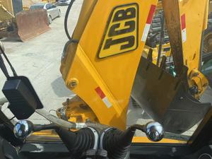 JCB 3CX Bagger lader Gebrauchte Baumaschinen 4WD Hydraulik system Gut gewartete Maschine - Product Image 2