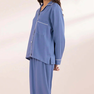 Ensemble pyjama rayé pour femme, tenue décontractée de nuit, chemise boutonnée et pantalon long, vêtements de détente doux et respirants pour la maison, ensemble assorti - Product Image 4
