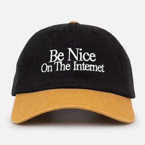 Gorra de Béisbol Negra Personalizada de Dos Tonos, Sin Estructura, de Algodón Lavado, de 6 Paneles, Estilo Dad Hat, con Logotipo Bordado - Product Image 2