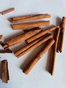 Nouvelle Saison Bâtonnets d'Épices Indiennes Séchées Brutes Naturelles Brunes Entières pour Emballage en Vrac et Marchés d'Exportation Internationaux - Product Image 5