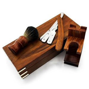 Cepillo de aseo Badger SE-1629 de pelo de tejón puro con mango de madera y distintivo cosido - Product Image 4