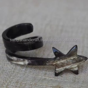 Bague en corne de buffle naturelle faite à la main spirale rampant étoile anneau en corne de taureau poli pour Souvenirs amour produit d'artisanat naturel - Product Image 6